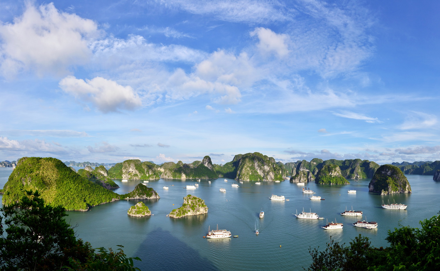 GROUP TOUR NORTH VIETNAM   5 DAYS 4 NIGHTS