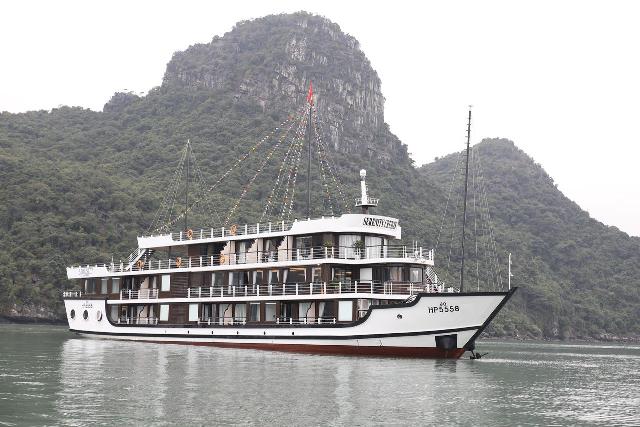 TOUR 3 NGÀY HẠ LONG – CÁT BÀ DU THUYỀN SERENITY