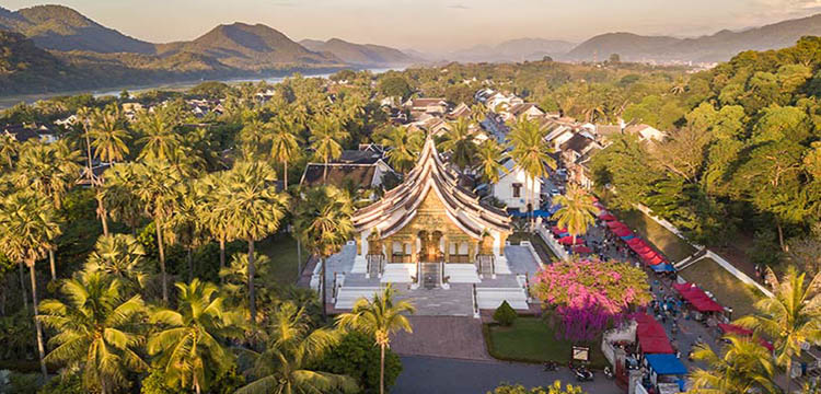 THÀNH PHỐ LUANG PRABANG