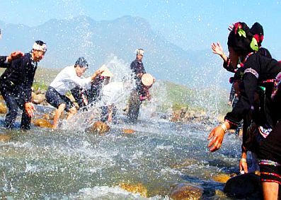 BUN VOC NAM FESTIVAL IN LAI CHAU